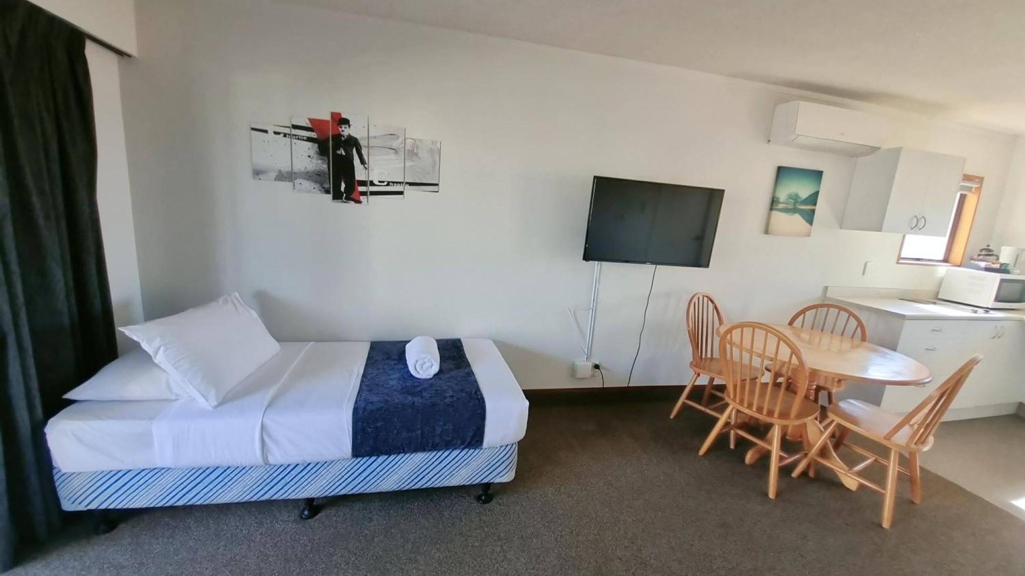 טאורנגה Summit Motor Lodge מראה חיצוני תמונה