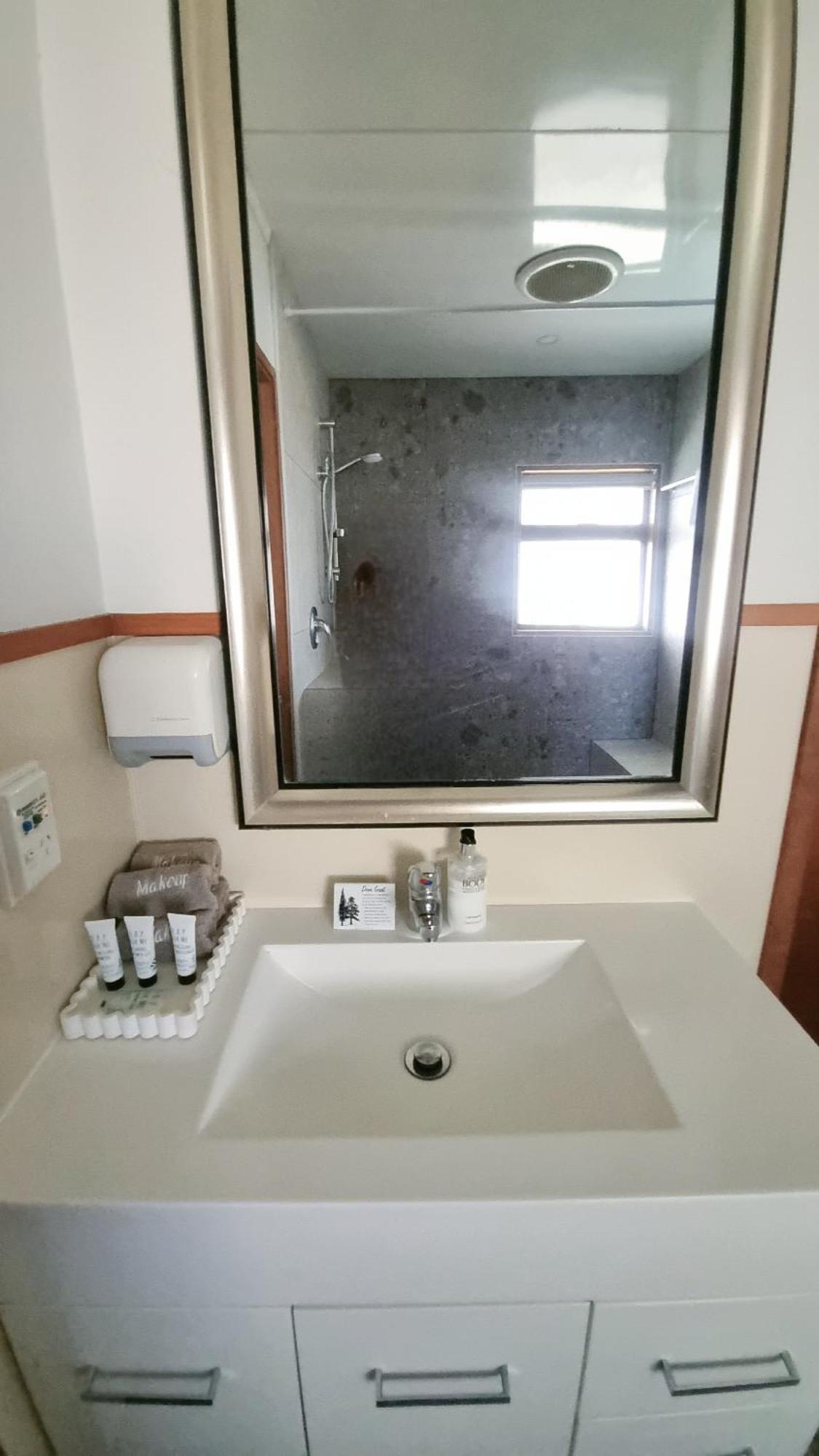 טאורנגה Summit Motor Lodge מראה חיצוני תמונה