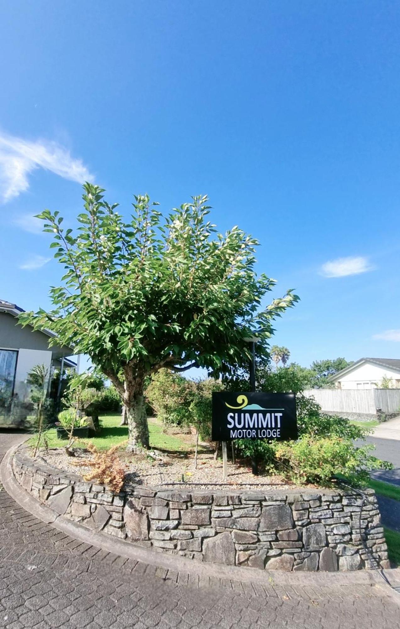 טאורנגה Summit Motor Lodge מראה חיצוני תמונה
