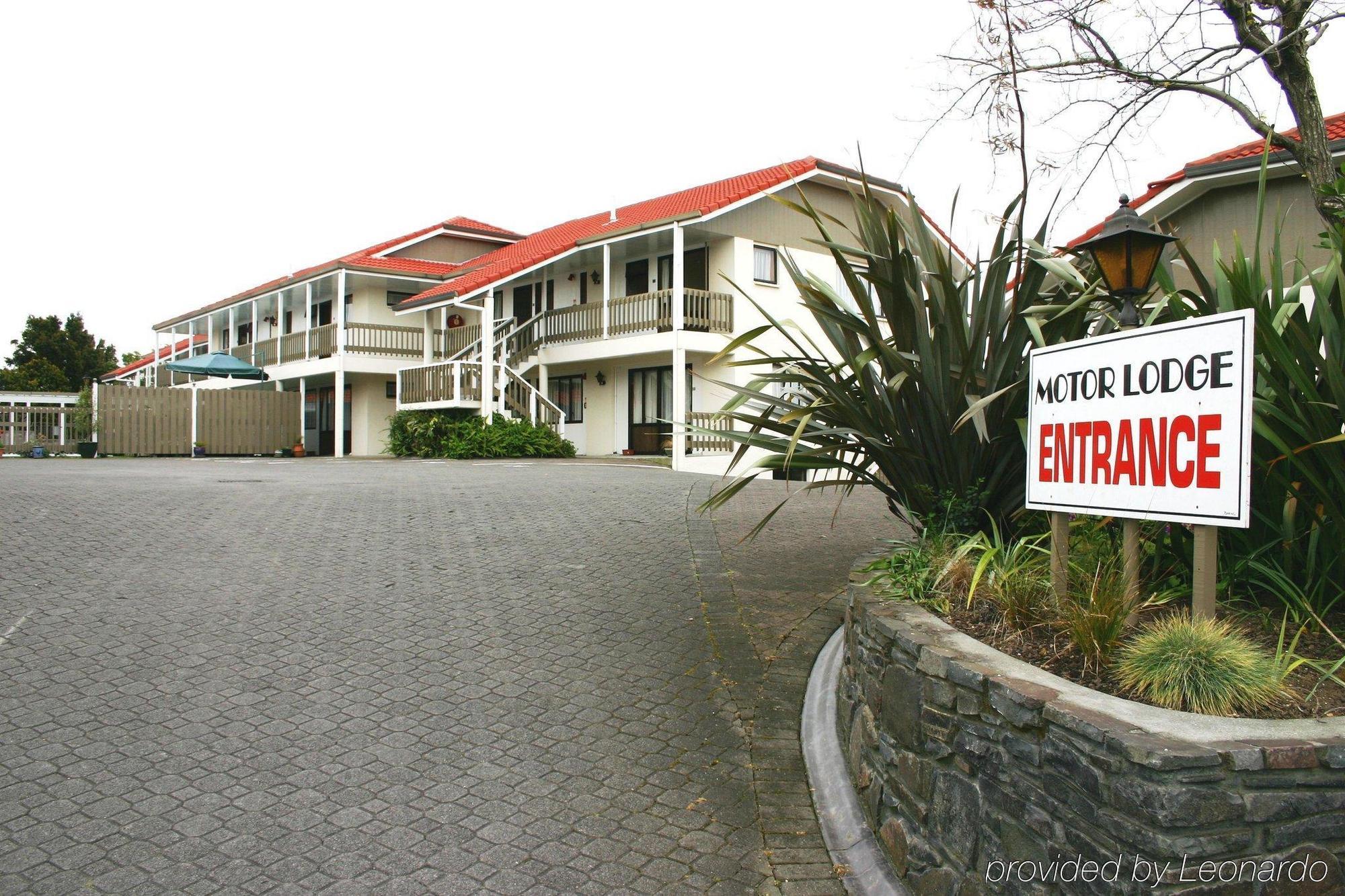 טאורנגה Summit Motor Lodge מראה חיצוני תמונה